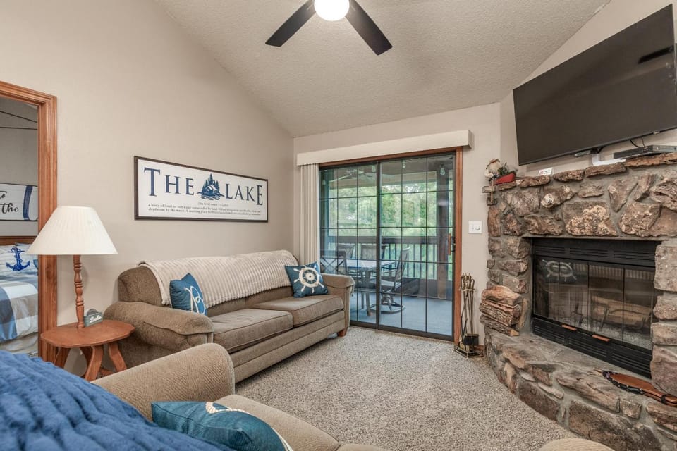 2BR Village At Indian Point 812 near SDC-Free Tickets Daily up to 500 Value House in Indian Point