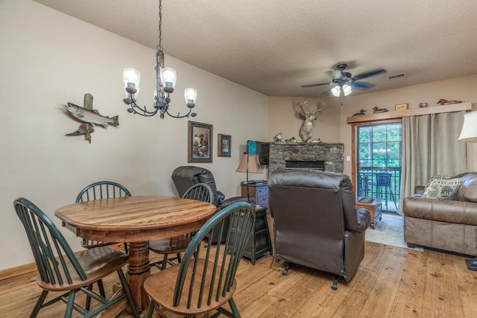 2BR Village At Indian Point 803 near SDC-Free Tickets Daily (up to $500 Value) House in Indian Point