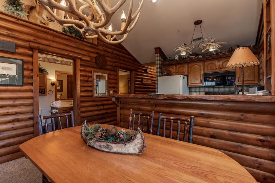2BR Village At Indian Point 1009 near SDC-Free Tickets Daily up to $500 House in Indian Point