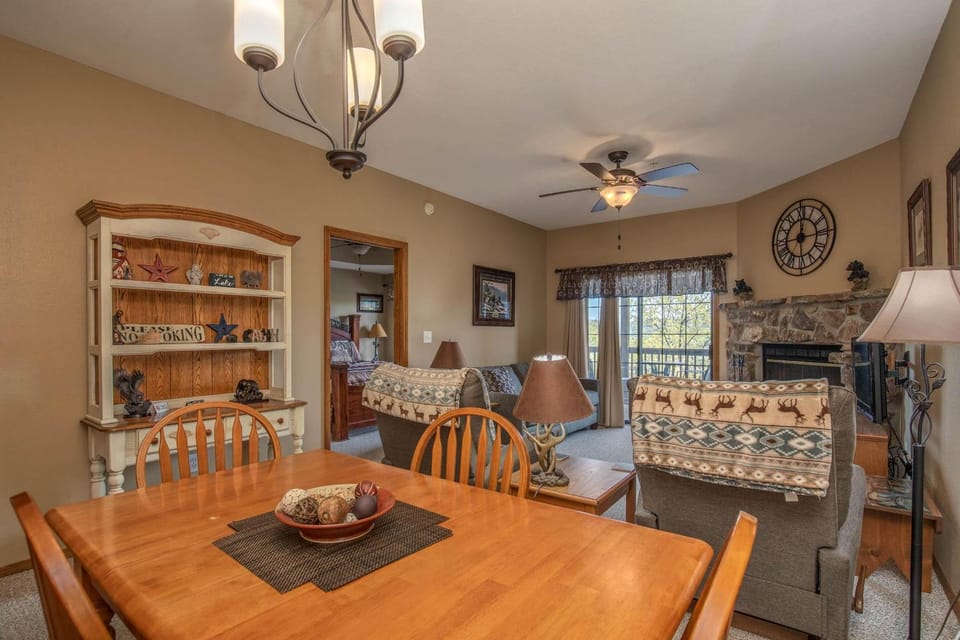 2BR Village At Indian Point 1106 near SDC - Free Tickets Daily up to $500 House in Indian Point