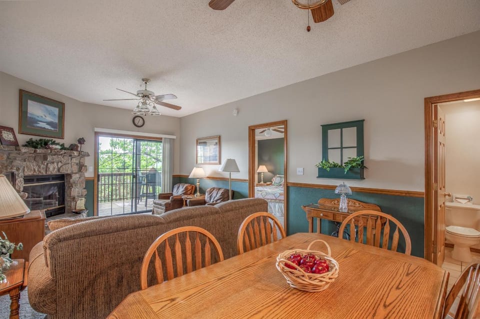 2BR Village At Indian Point 1007 near SDC-Free Tickets Daily up to $500 House in Indian Point