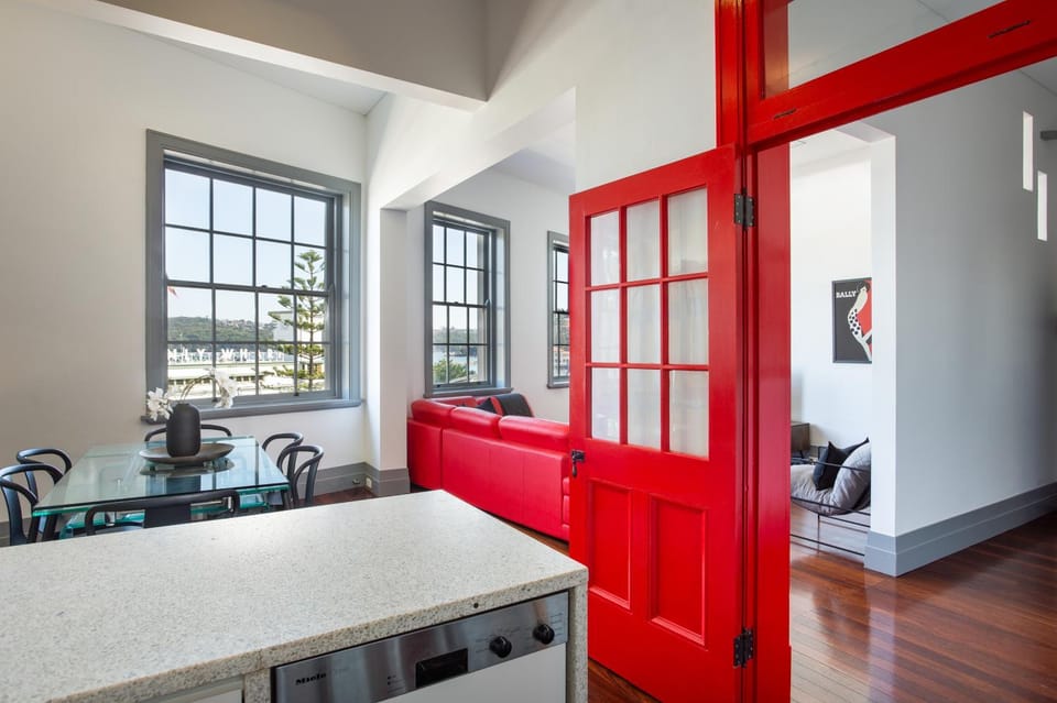 Dining area, kitchen