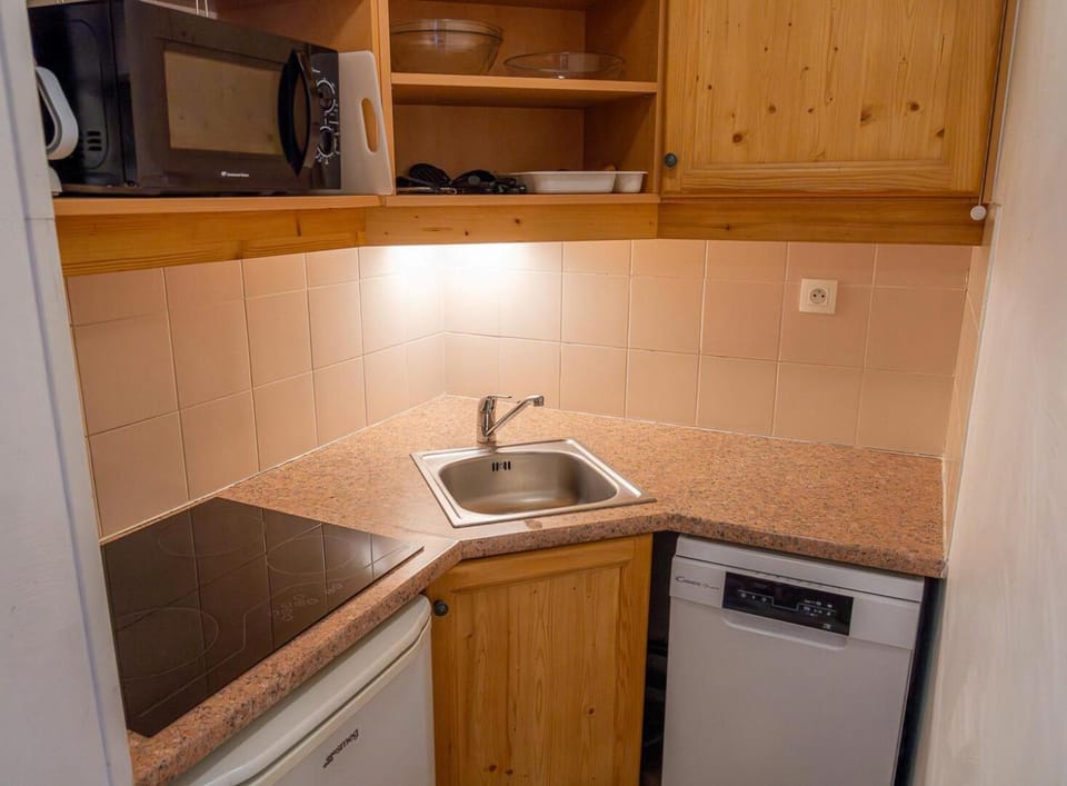 Résidence Les Hauts De Preclaux - Appartement cosy au coeur de la place commerçante MAE-5431 Apartment in Provence-Alpes-Côte d'Azur