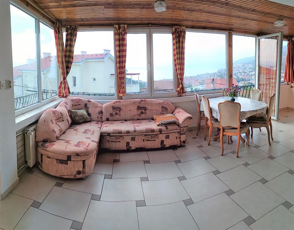 View (from property/room), Balcony/Terrace, Seating area, Dining area
