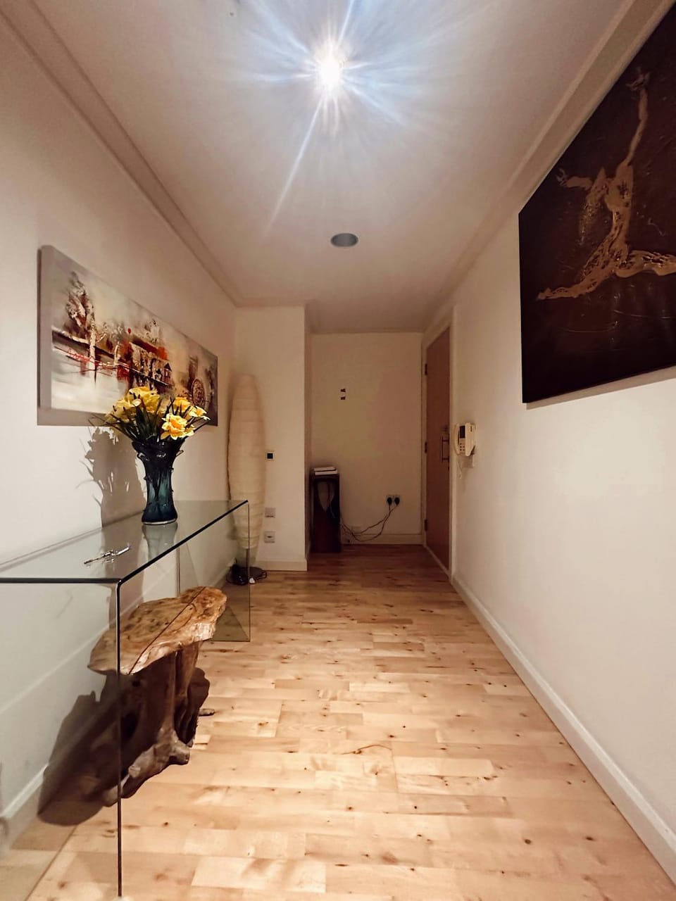 modern 2bed-2bath apartment Apartment in London
