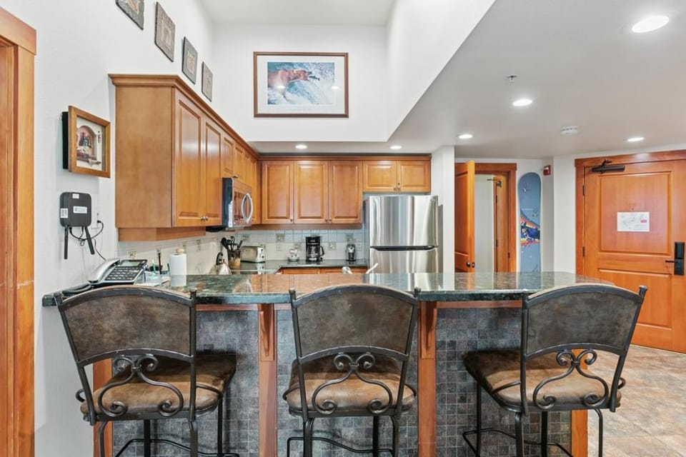 1311 - Three Bedroom Deluxe Eagle Springs West Apartment in Wasatch County