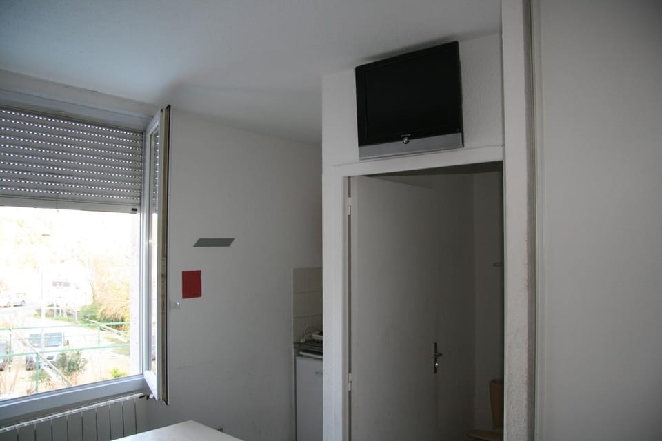 Day, TV and multimedia