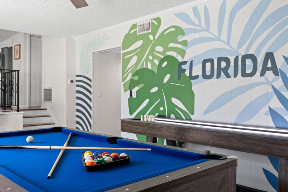 Family Oasis - Pool Hot Tub Games & Near Beach House in Seminole