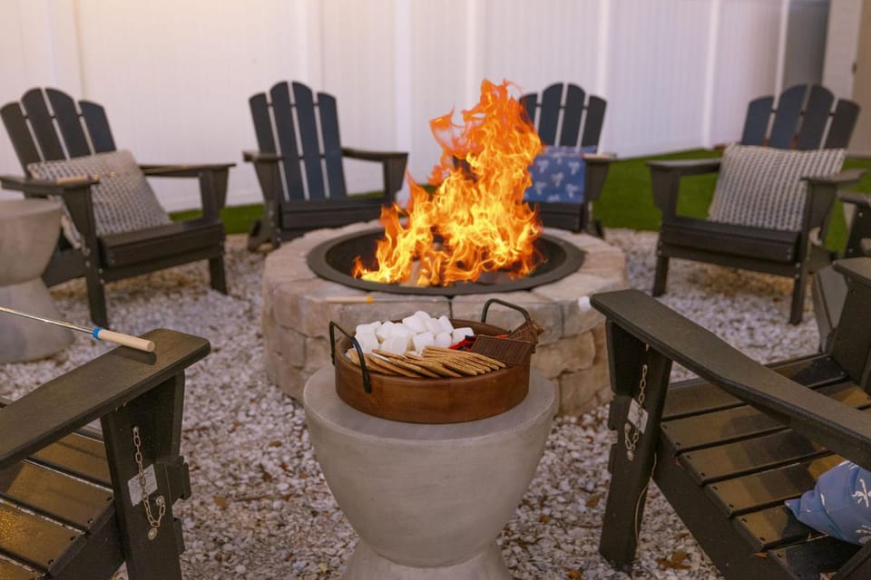 Family Oasis - Pool Hot Tub Games & Near Beach House in Seminole