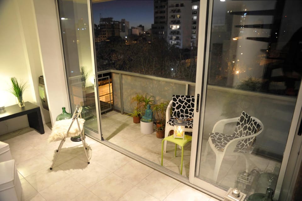 Property building, Spring, Night, Neighbourhood, Balcony/Terrace, On site