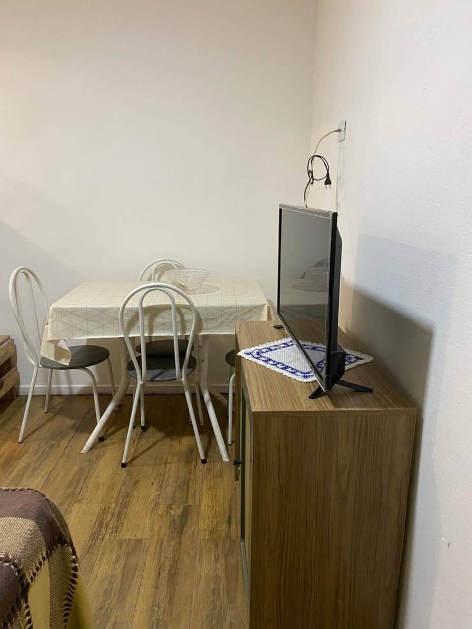 Kitnet mobiliado com ar condicionado Apartment in State of São Paulo