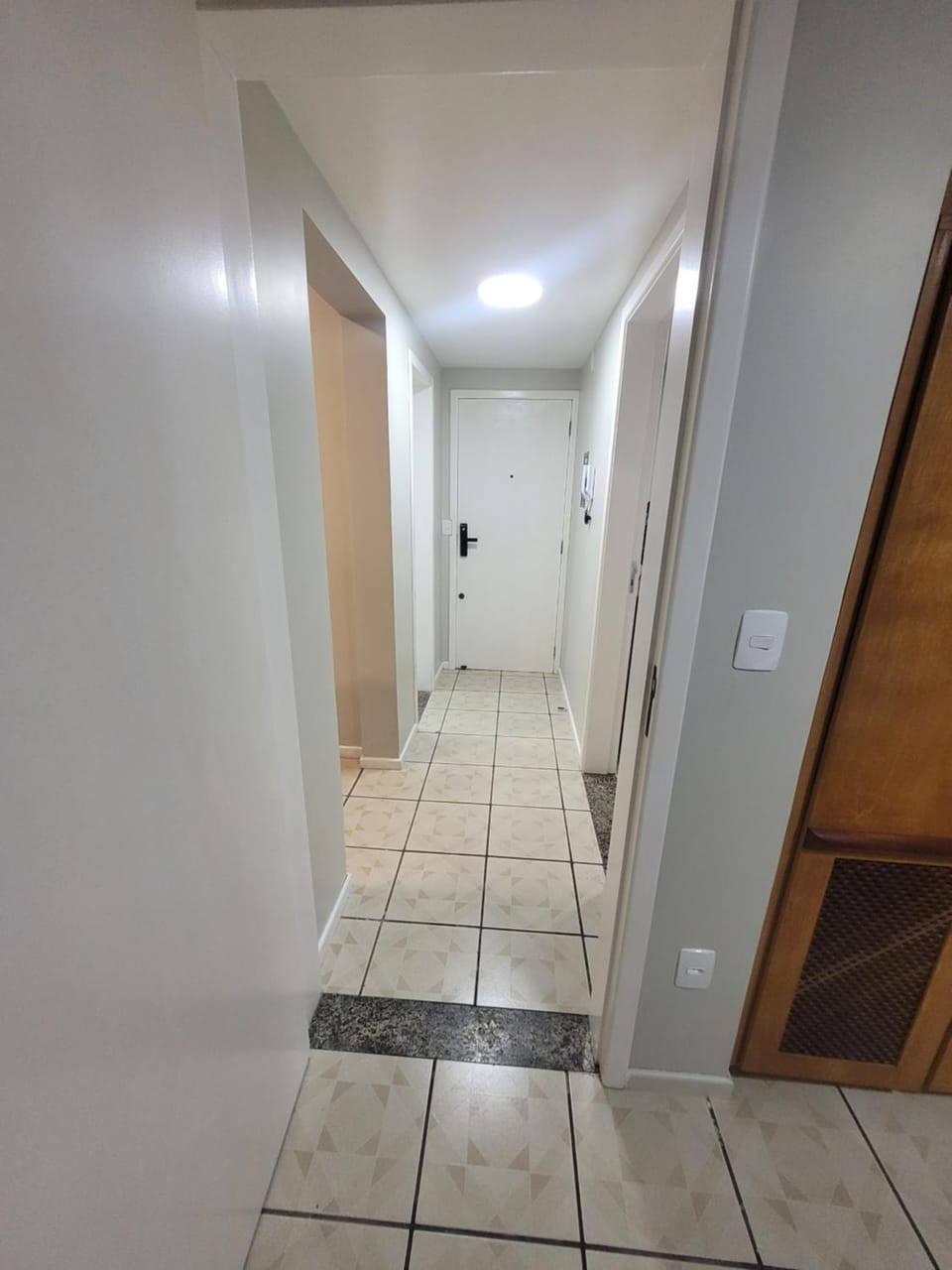 Refúgio perto da praia -250m, Aconchegante Apartamento no Coração de Canasvieiras Apartment in Florianopolis