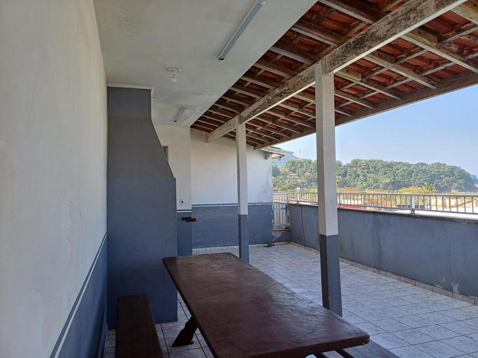 Apartamento com vista a 70m da praia Apartment in Ubatuba