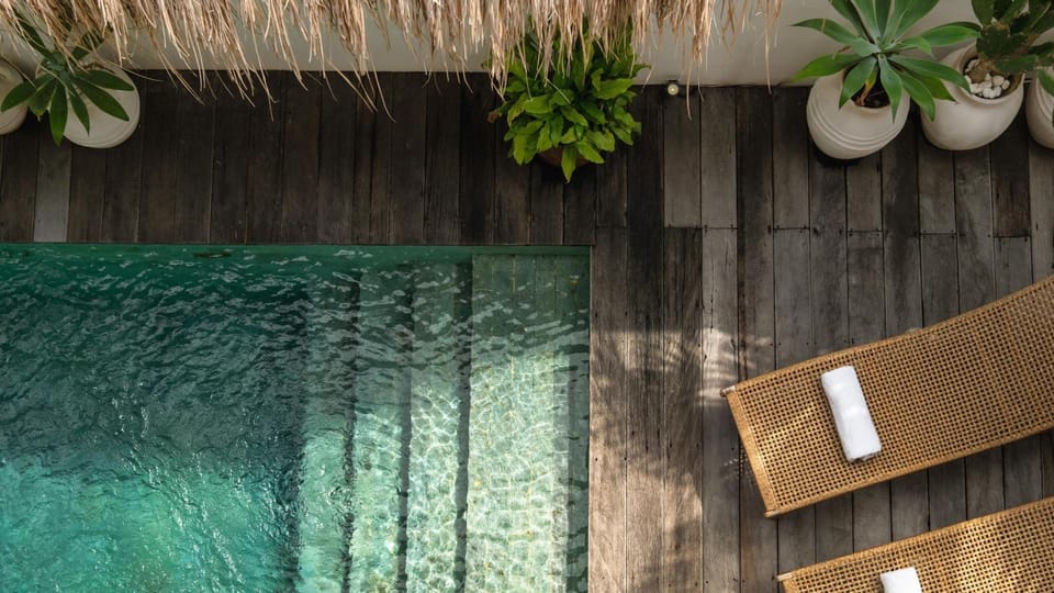 Pool view, Swimming pool