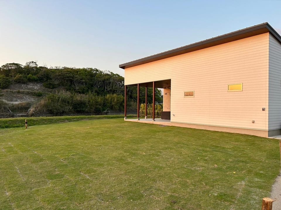 Property building, Natural landscape