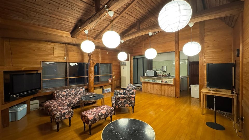 Communal lounge/ TV room, Kitchen or kitchenette