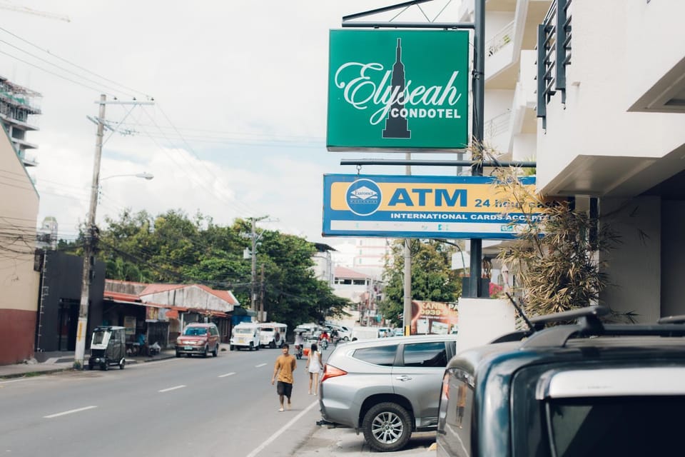Street view, Location, Parking