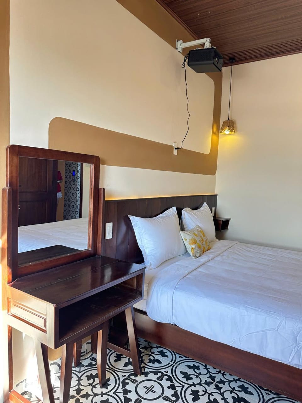 D Banlieue Homestay And Coffee TP Kon Tum Hotel in Vietnam