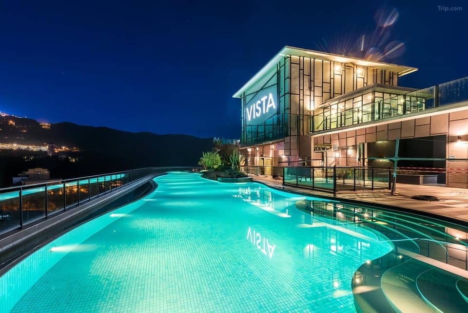 Property building, Night, Pool view, Swimming pool, Swimming pool