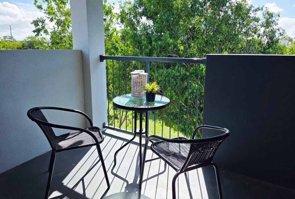 Cute & Cosy with Great Location Apartment in North Lakes
