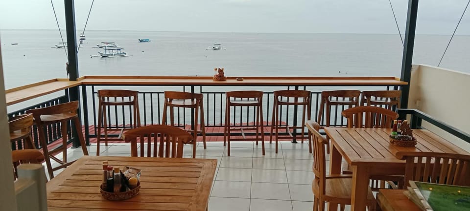 Restaurant/places to eat, Day, View (from property/room), Dining area, Sea view
