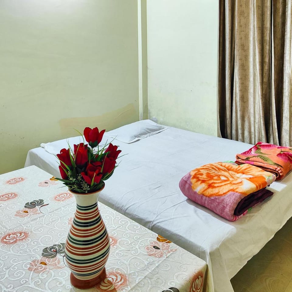 Tulip Inn - 2BHK Rooftop AC Near Kamakhya Apartment in Bangladesh
