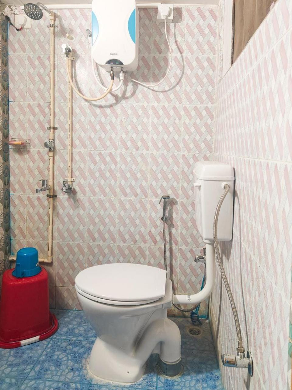 Tulip Inn - 3BHK AC Near Kamakhya Apartment in Bangladesh