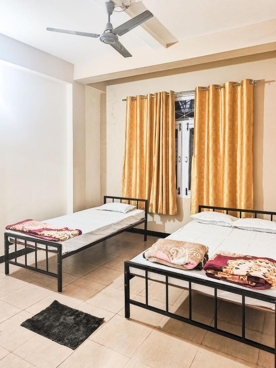 Tulip Inn - 3BHK AC Near Kamakhya Apartment in Bangladesh