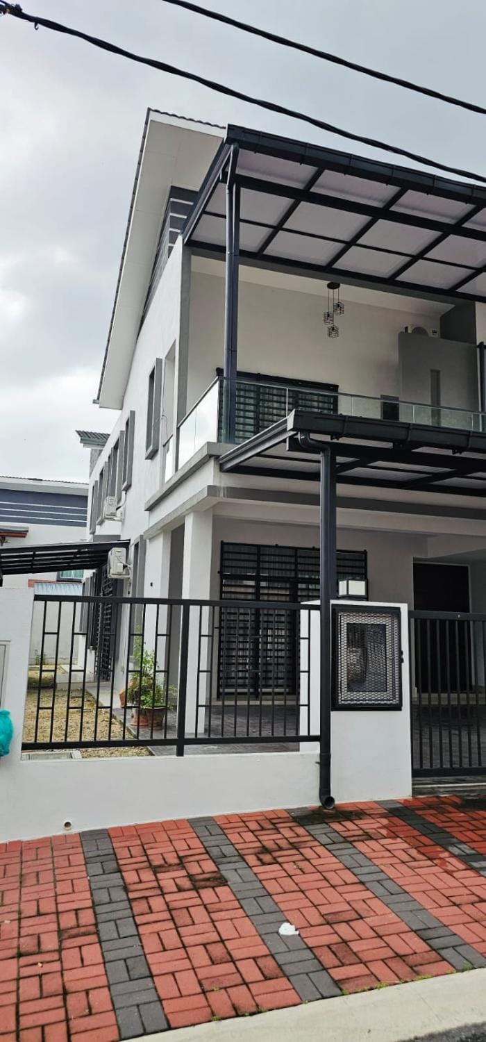 Suria Aman Homestay Semi-D 5 Rooms 5 Bathrooms Vacation rental in Perak