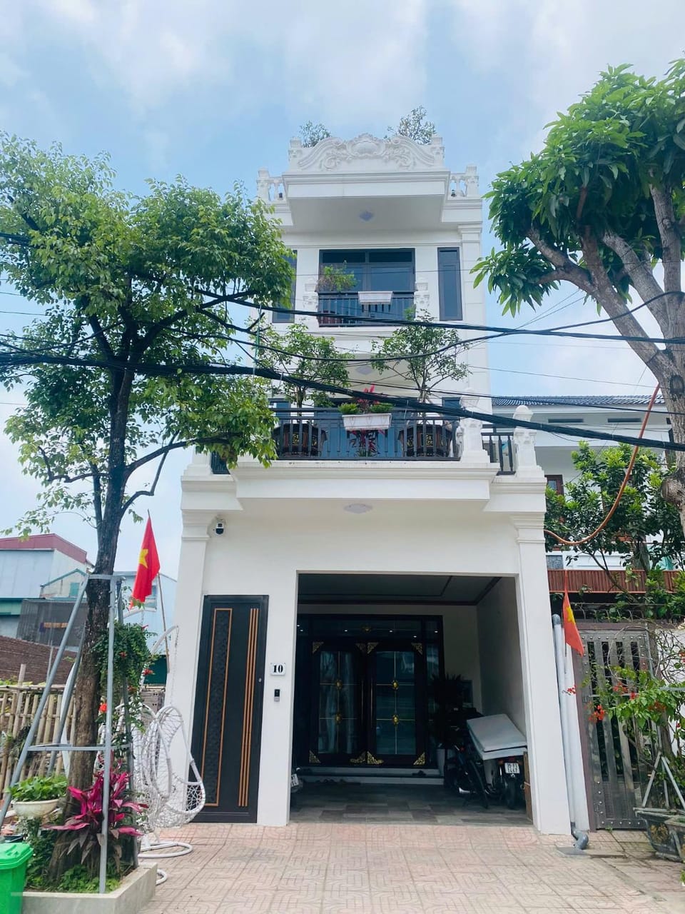 Property building, Garden