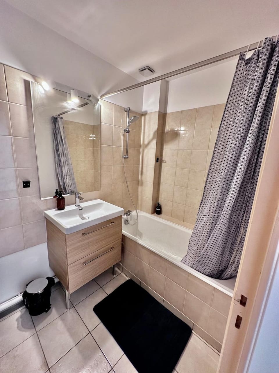 Toilet, Bathroom, Bath, towels