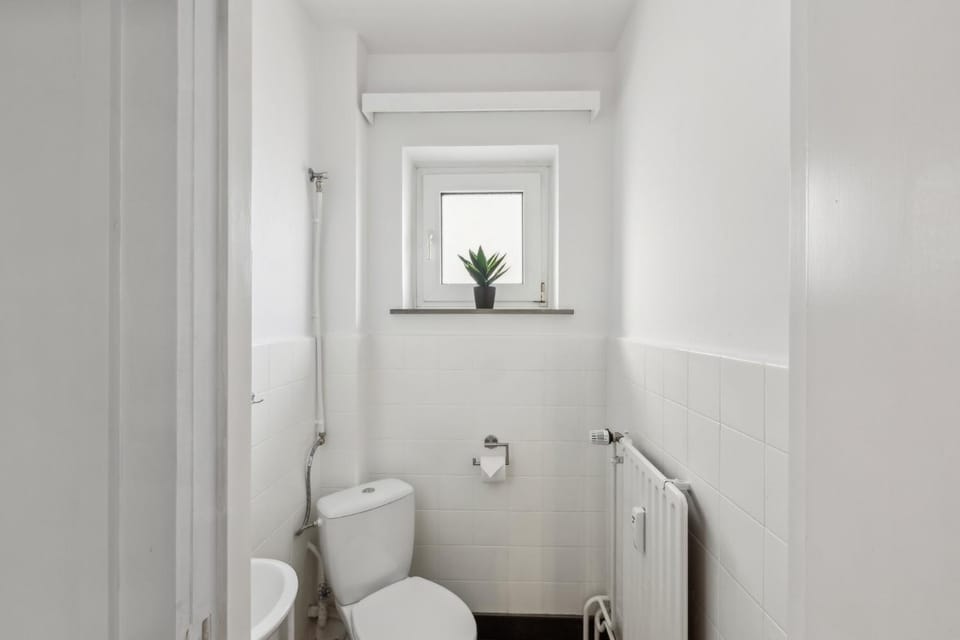 Toilet, Bathroom, heating