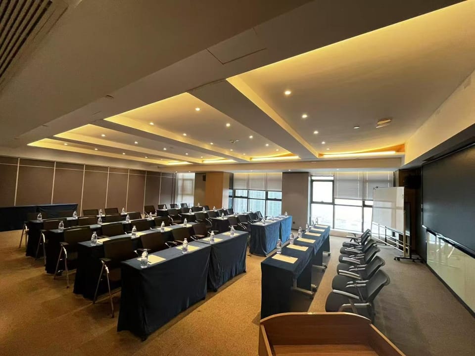 Meeting/conference room