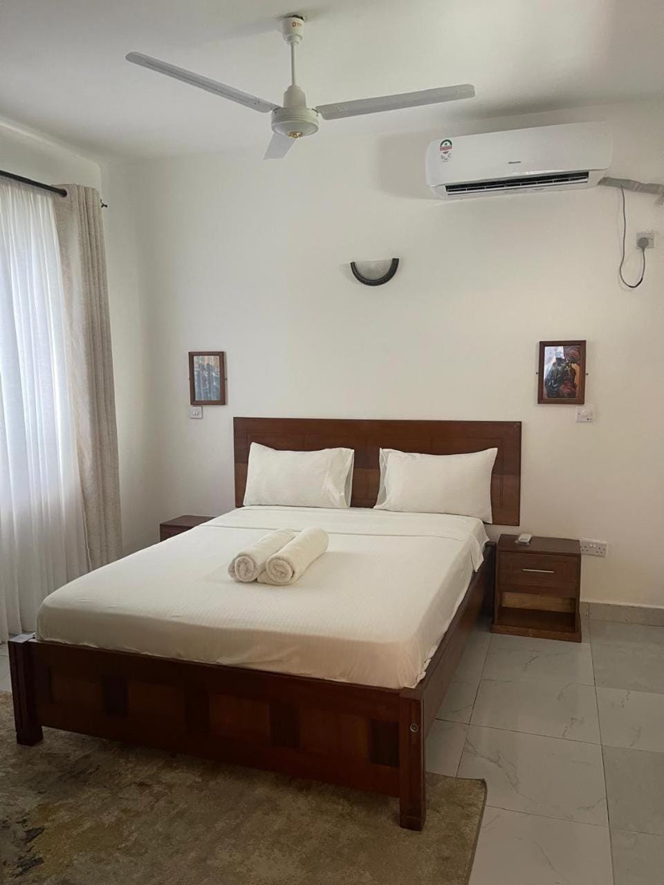Bed, Photo of the whole room, Bedroom, air conditioner