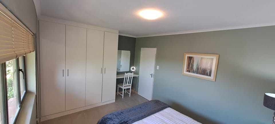 Bed, Photo of the whole room, Bedroom, hair dresser, wardrobe