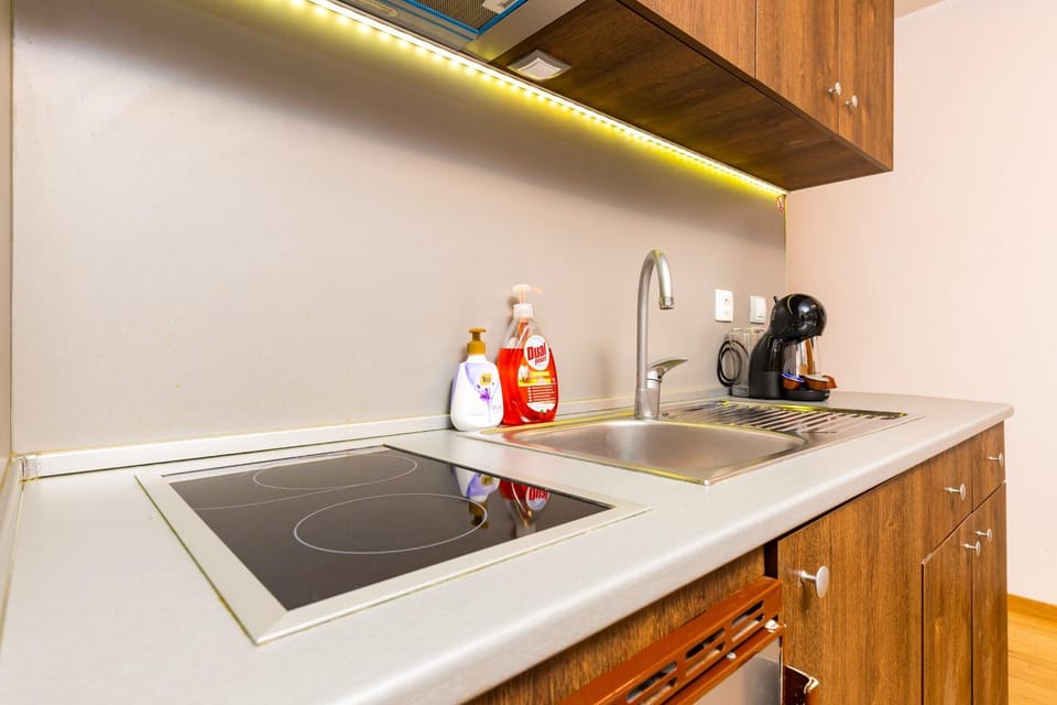 Coffee/tea facilities, Kitchen or kitchenette