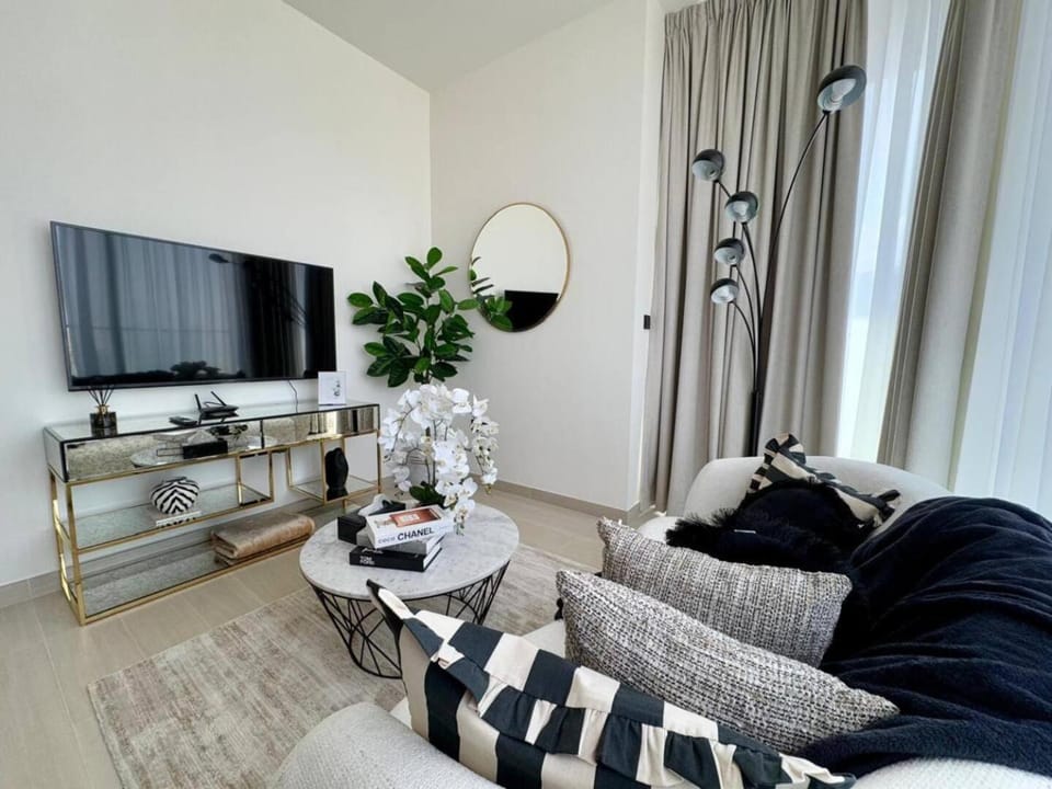 Trendy & Elegant 1br In Jvc Apartment in Dubai