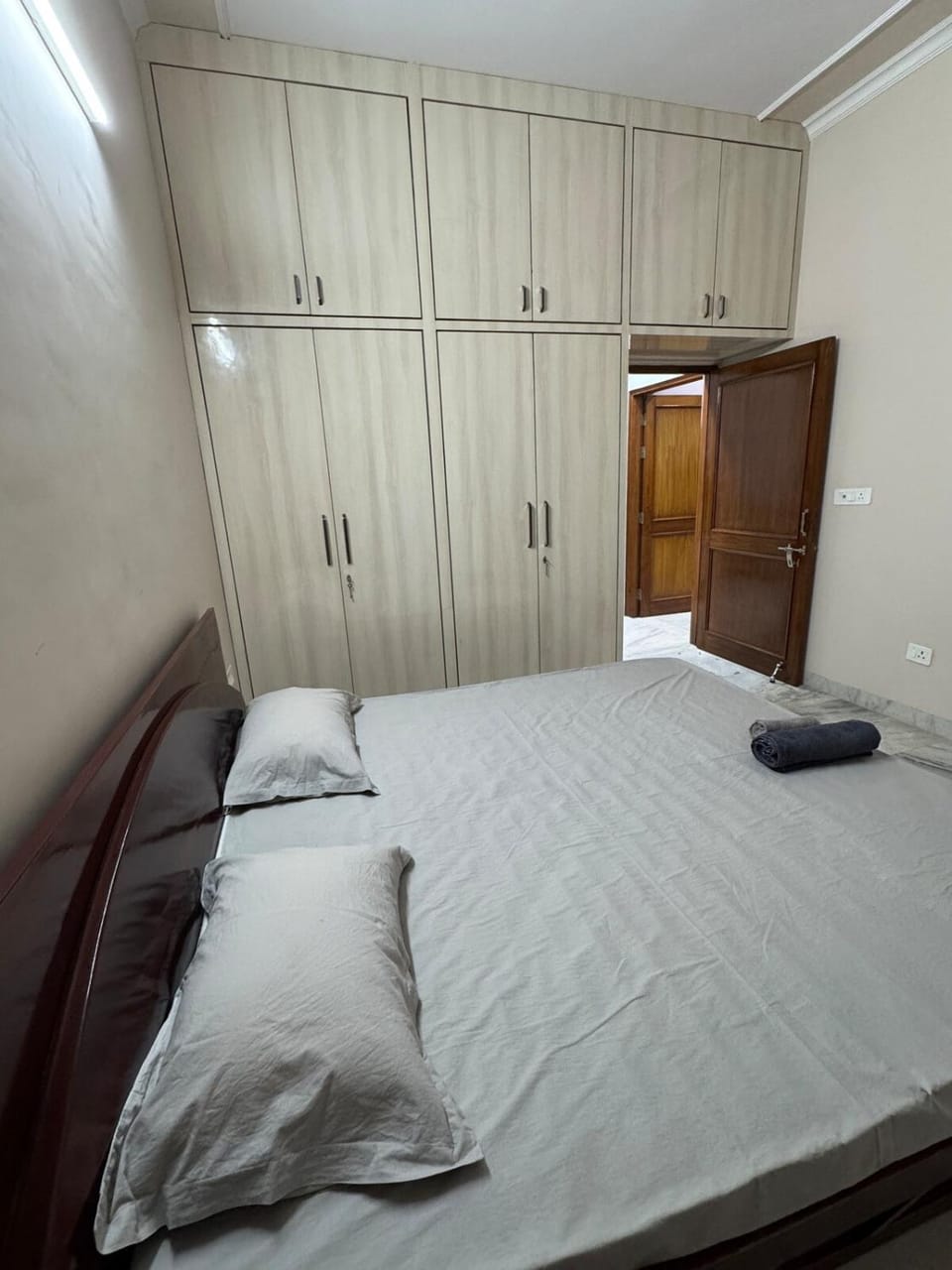 Bed, Photo of the whole room, Bedroom, wardrobe