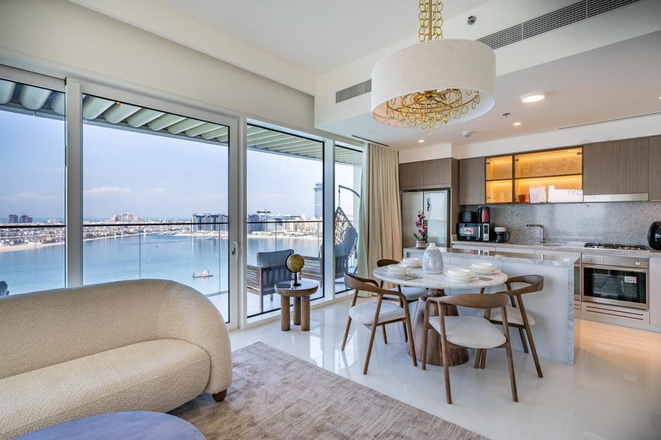 Kitchen or kitchenette, Living room, Dining area, oven, stove