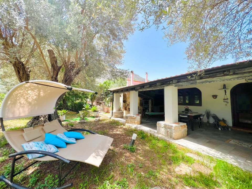 Property building, Patio, Dining area, Garden view