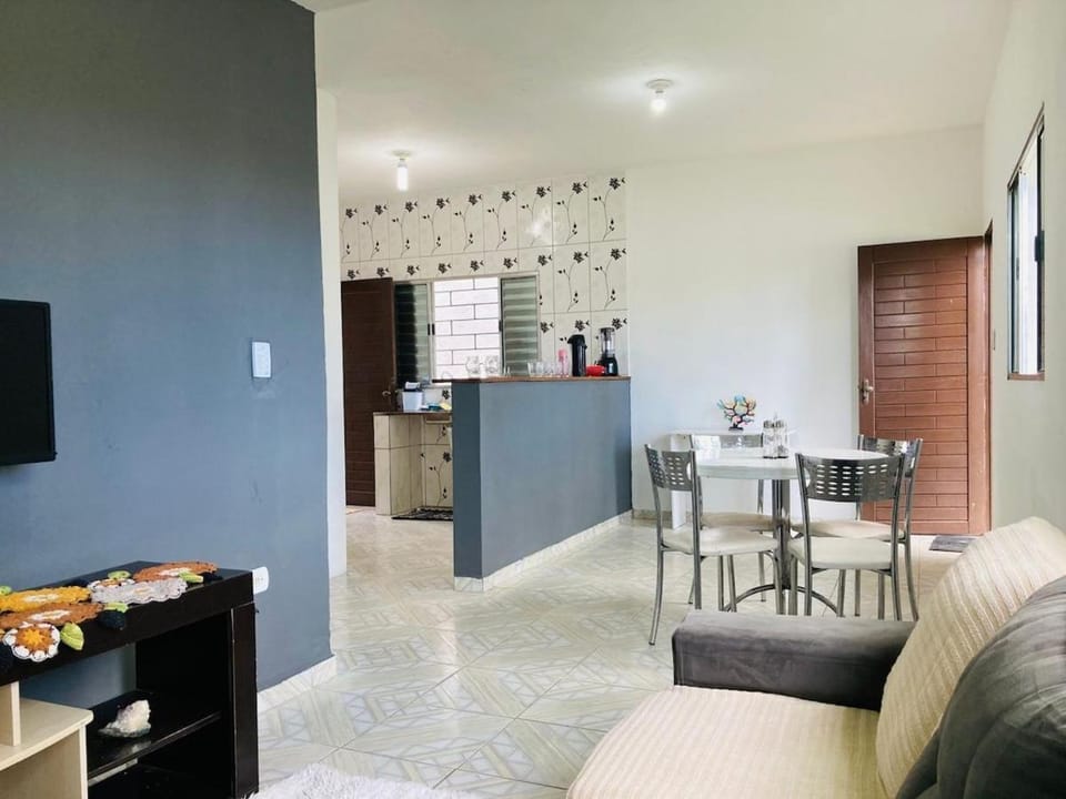 Confortável Casa só 500 mts Praia das Gaivotas com Piscina House in Itanhaém