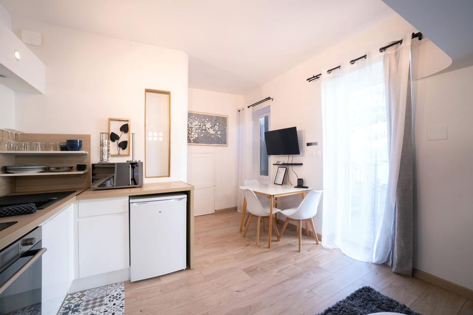 10 Charmant studio proche gare et centre Apartment in Valence