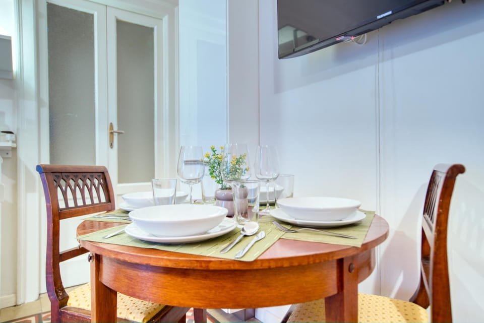 TV and multimedia, Dining area