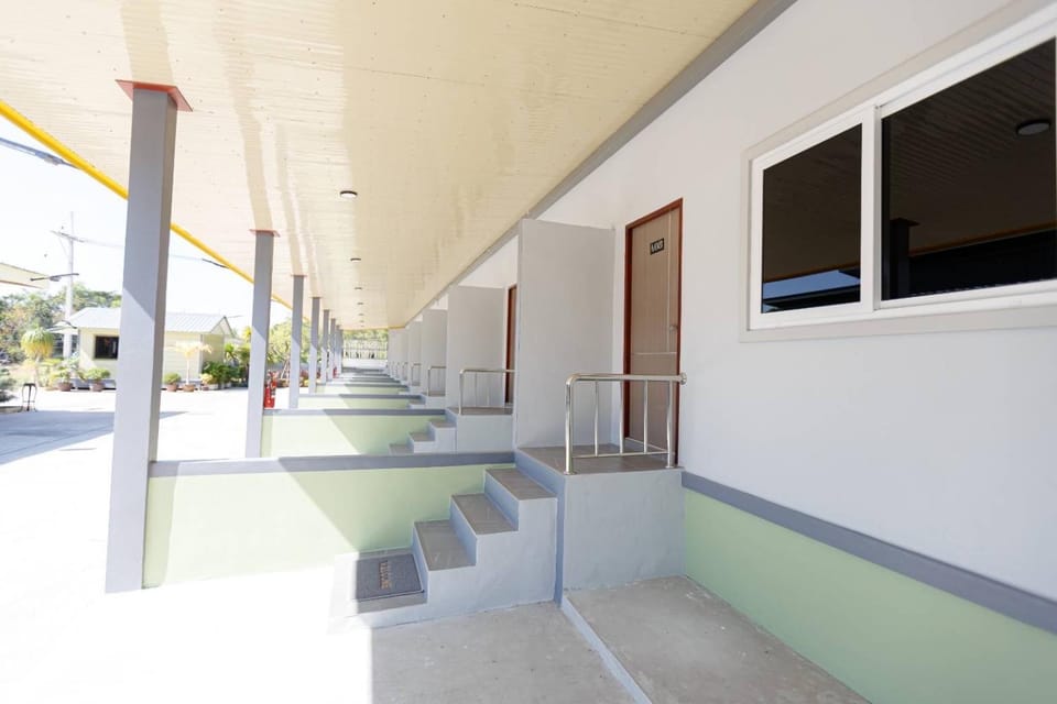 โรงแรม เดอะกรีนนิช รีสอร์ท Hotel in Laos