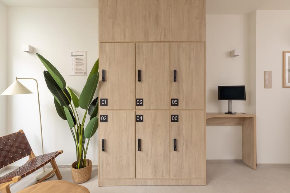 locker