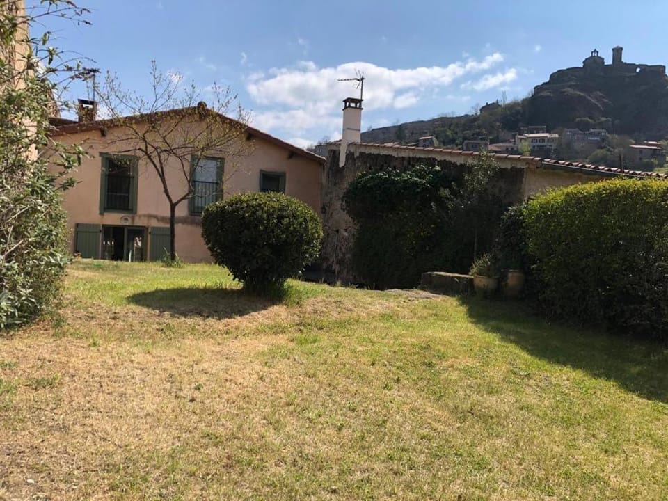 Property building, Natural landscape, Garden, Garden view, Mountain view