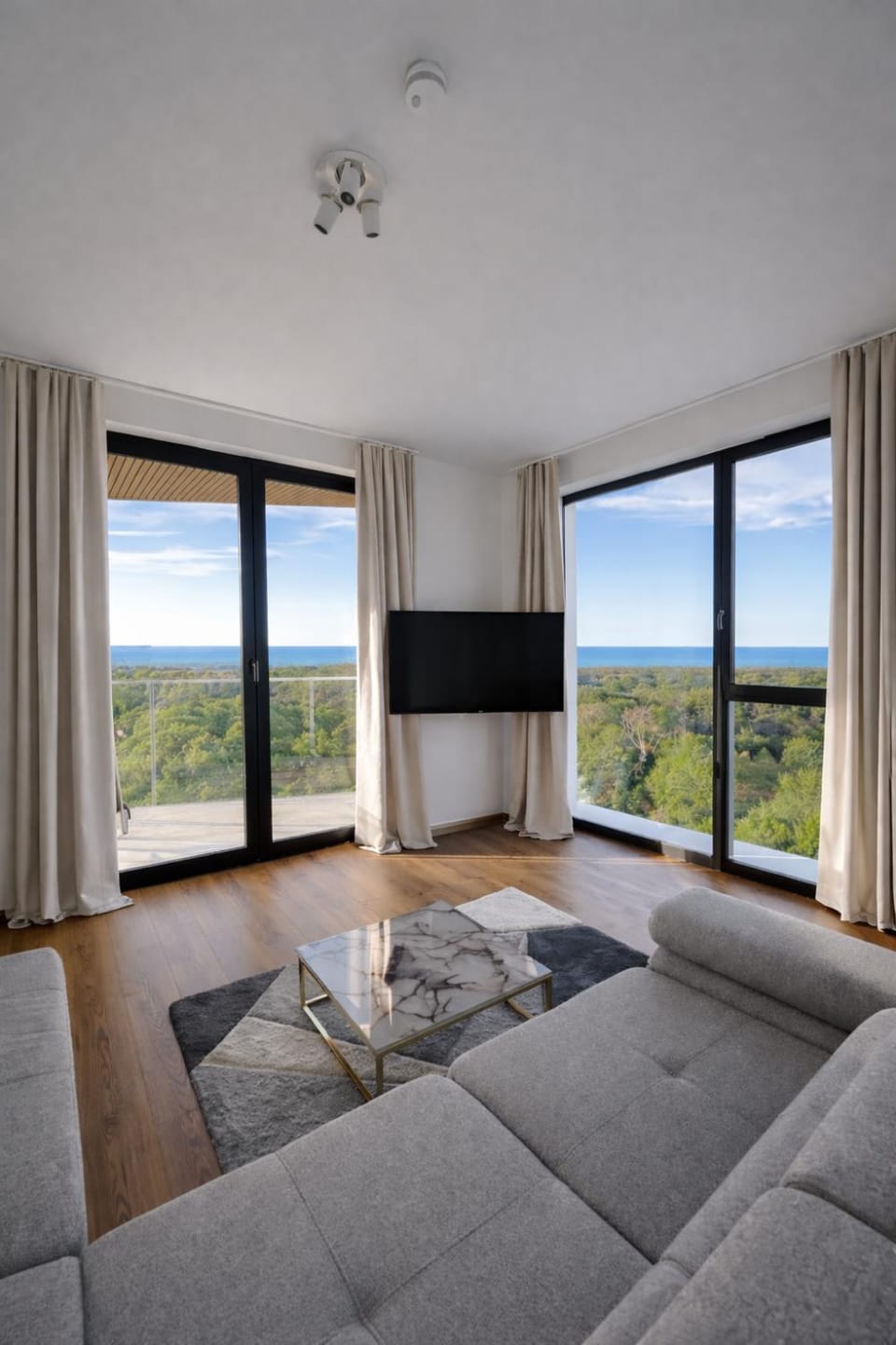 Natural landscape, TV and multimedia, View (from property/room), Living room, Photo of the whole room, Seating area, Evening entertainment, Sea view