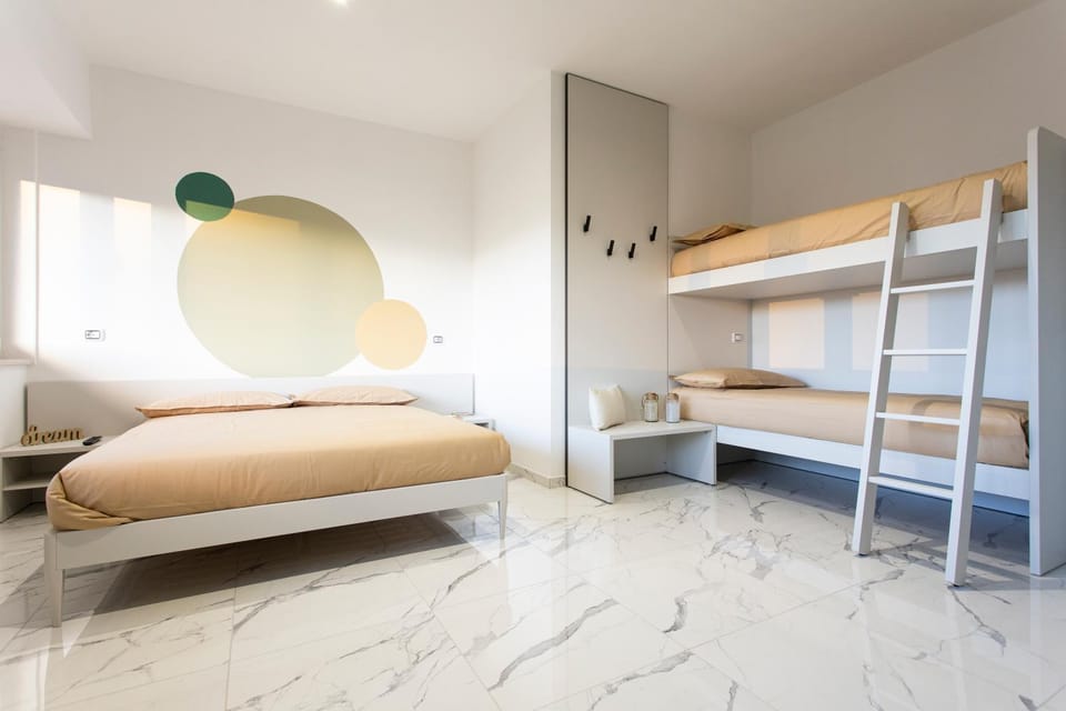 Photo of the whole room, Bedroom, bunk bed