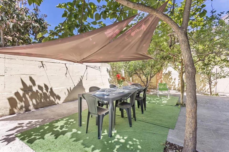 Patio, Summer, Garden, Dining area, Garden view