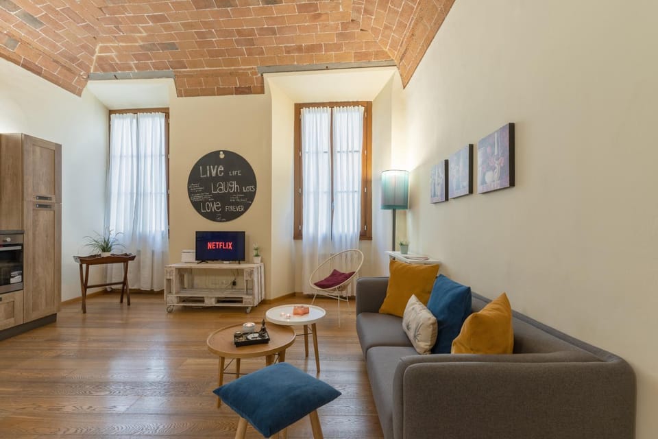 Residenza Storica 18 min Di Treno Per Firenze Apartment in Prato